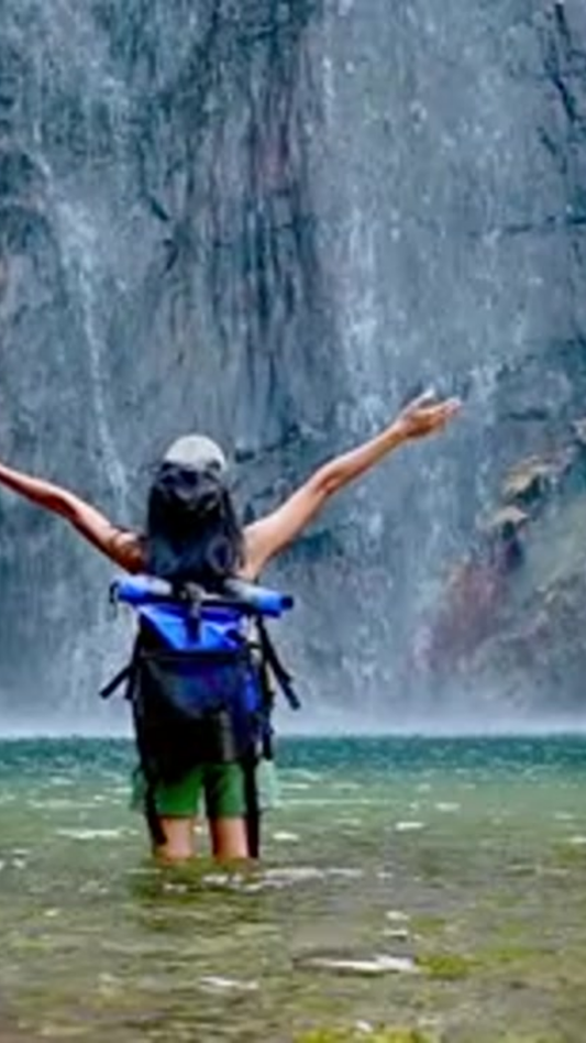 140 Beach Destination Videos